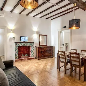 Casa Magiuli' Navona Apartamento
