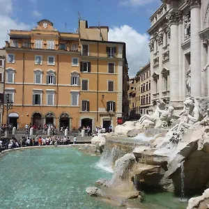 In Trevi Fouintain View Apartamento